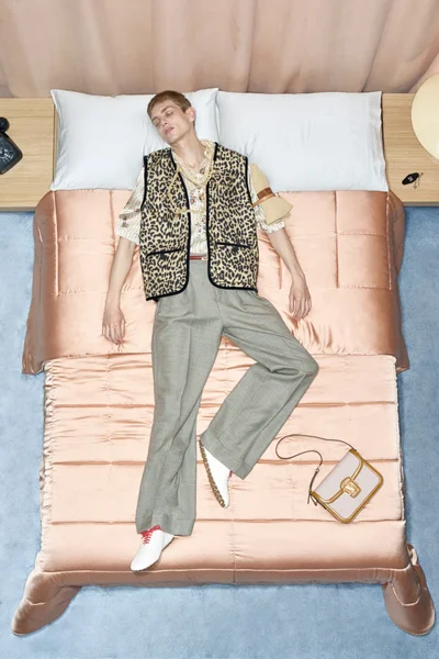 Look 98